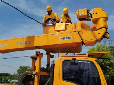 高溫天，創(chuàng)輝兄弟們堅(jiān)守一線(xiàn)（一）